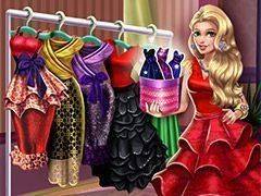 Creative Dress-Up Fashion Show